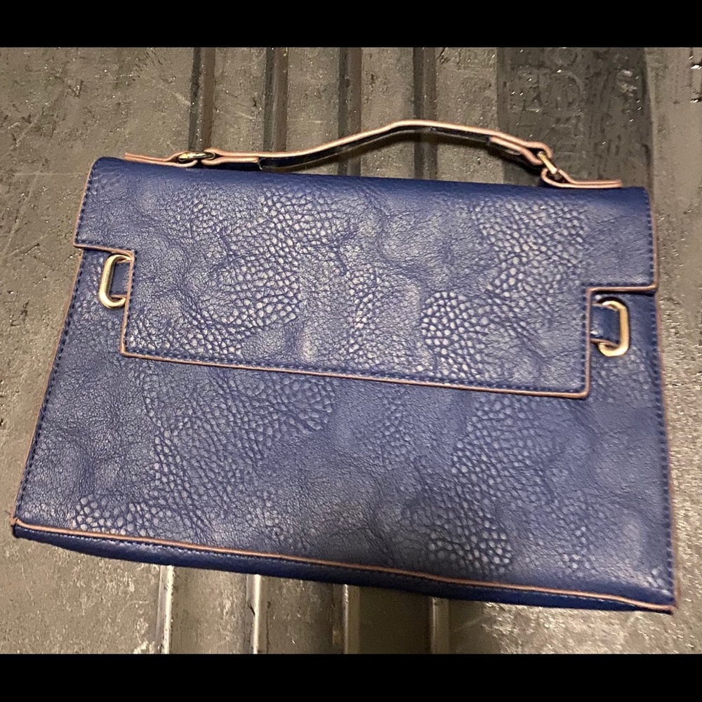 Charming Charlie purse